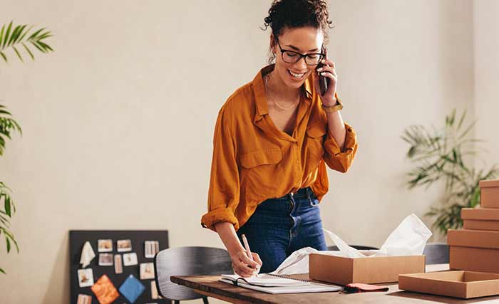 ایده کسب و کارهای کوچک پرسود برای خانم ها (16 بهترین)