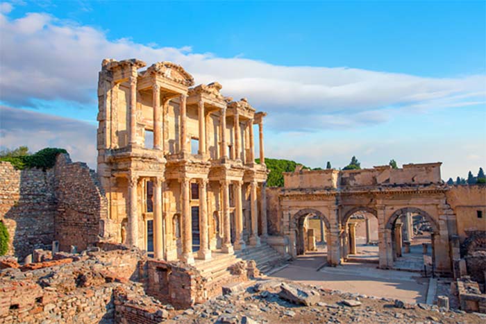 آثار باستانی 
